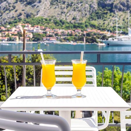 Apartments Doncic Kotor Buitenkant foto