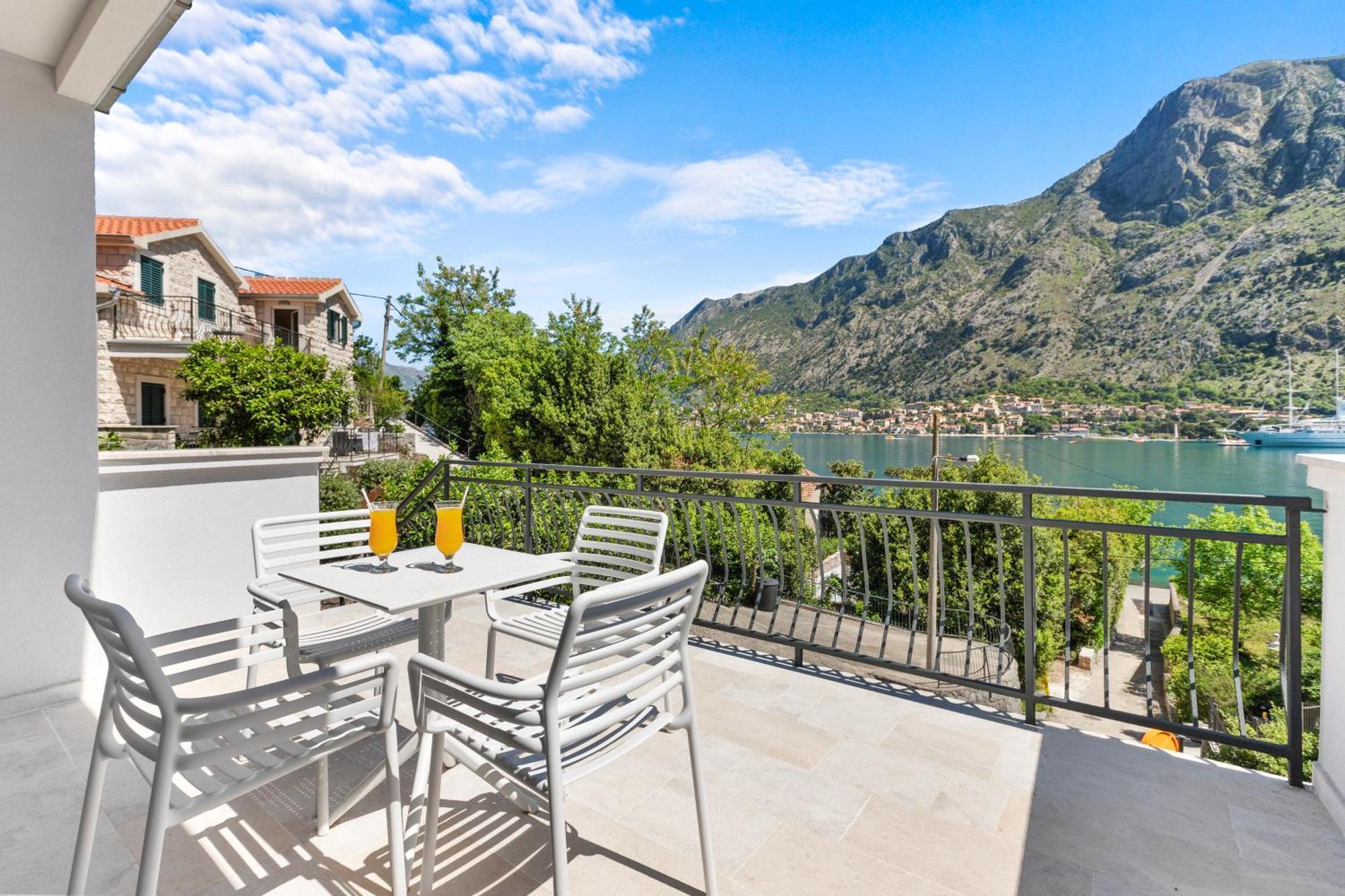 Apartments Doncic Kotor Buitenkant foto