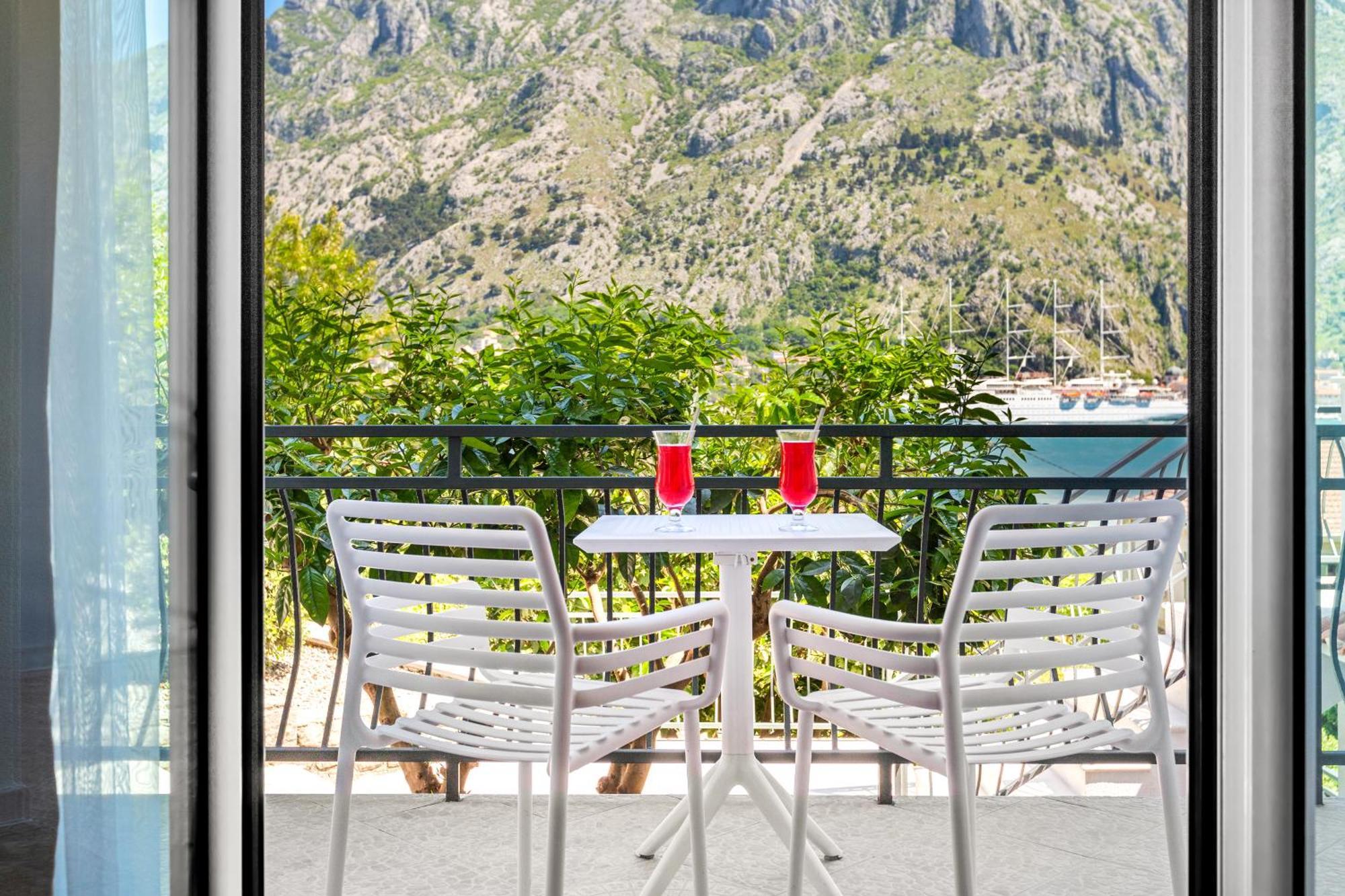 Apartments Doncic Kotor Buitenkant foto
