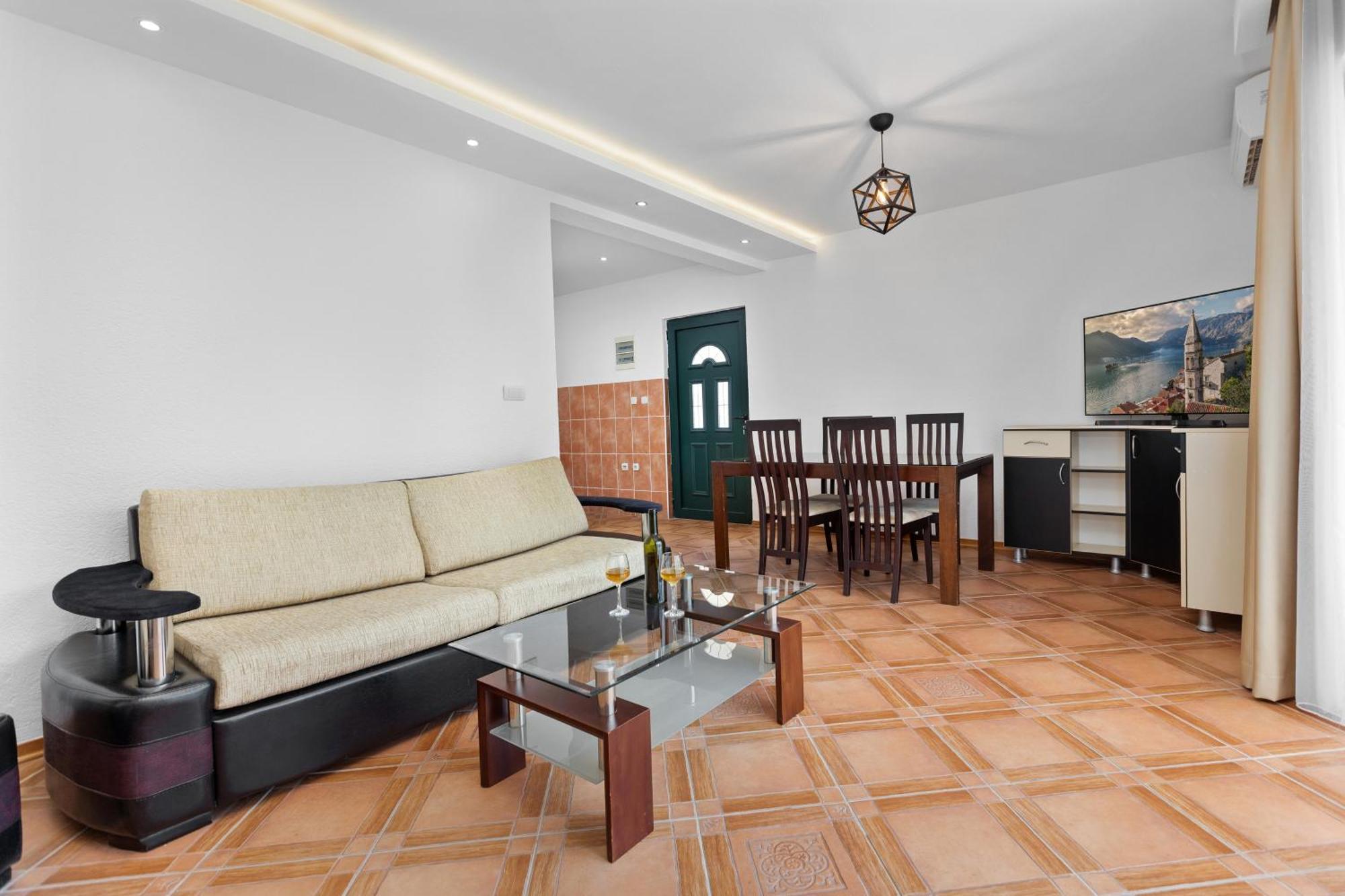 Apartments Doncic Kotor Buitenkant foto