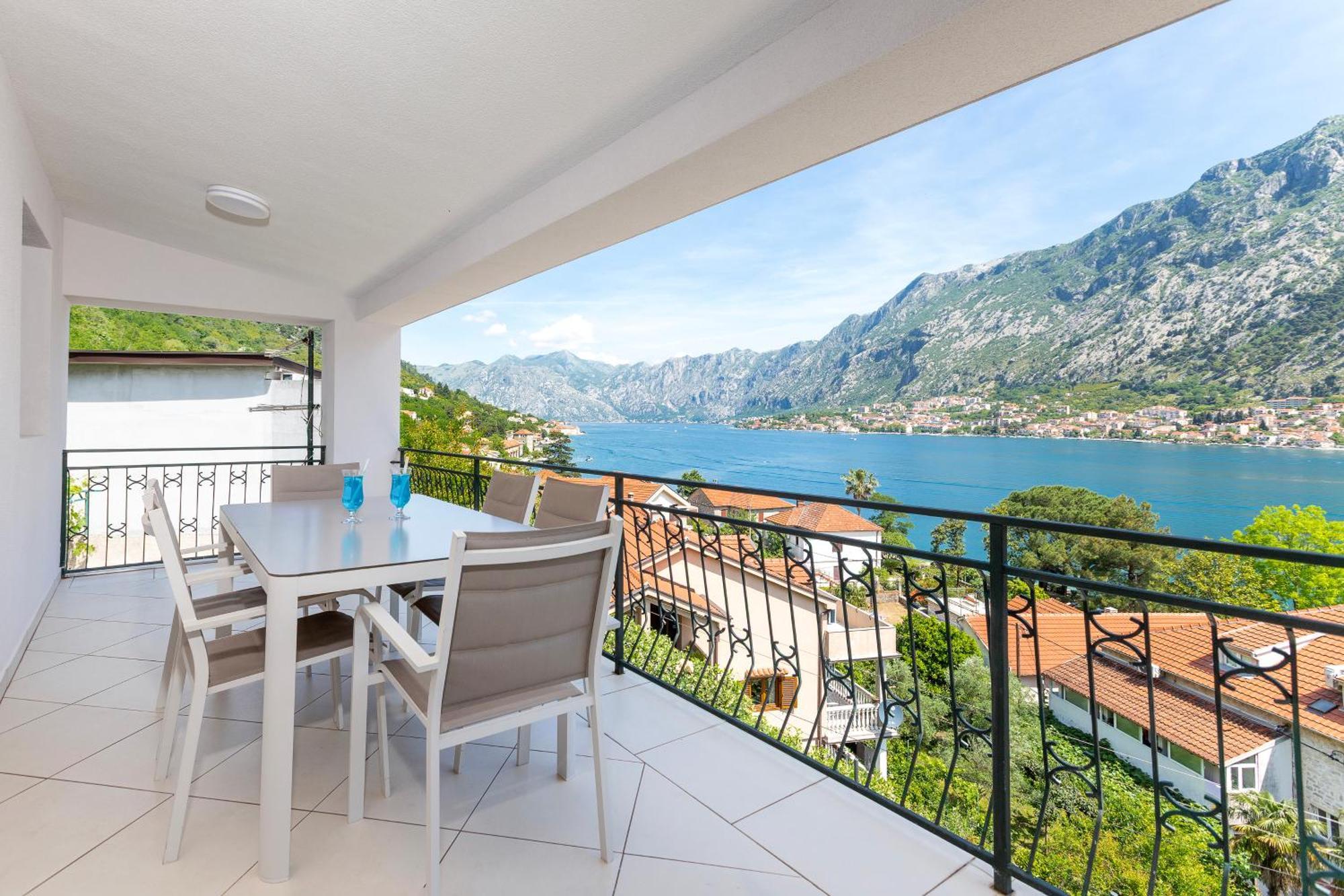 Apartments Doncic Kotor Buitenkant foto