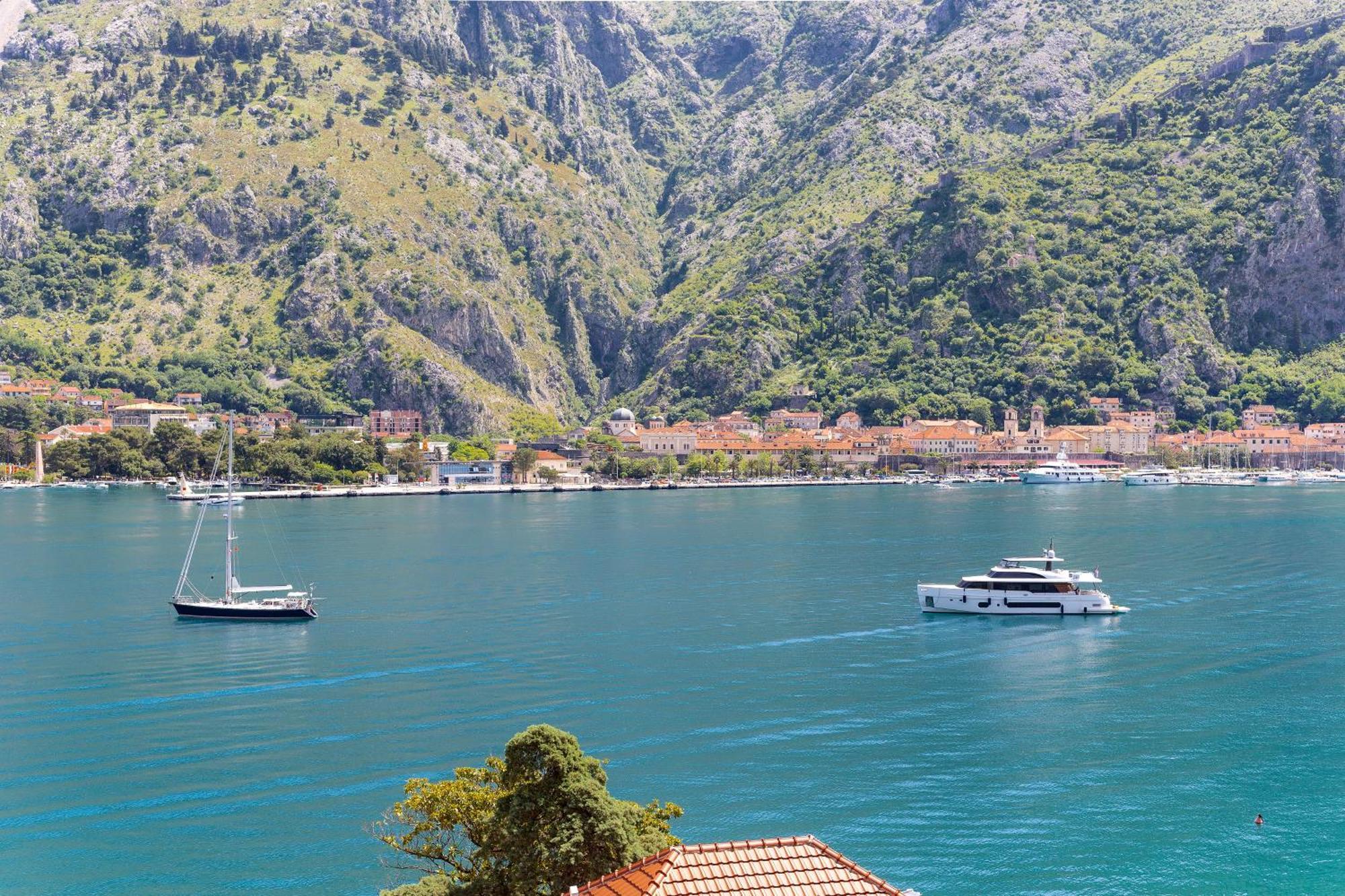 Apartments Doncic Kotor Buitenkant foto